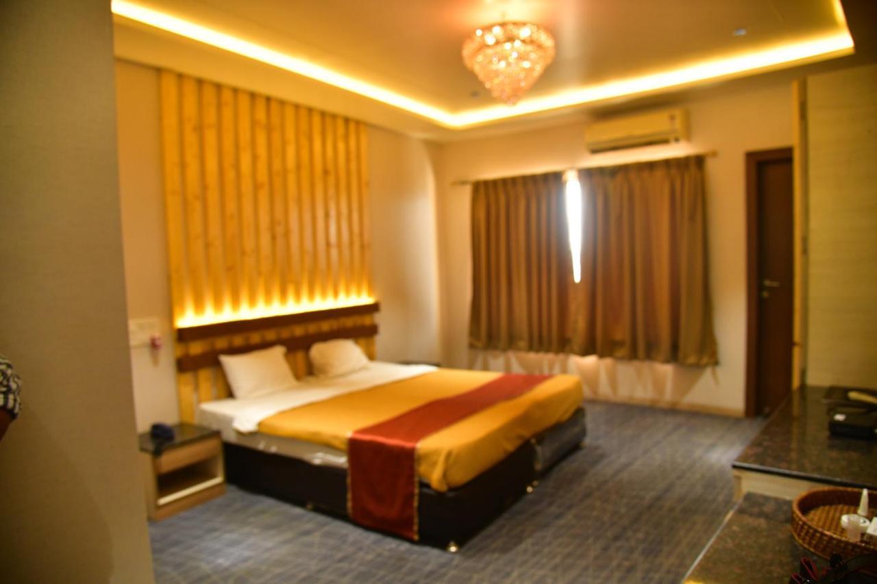Wildernest Hilltop Resort Mangvadi Dış mekan fotoğraf