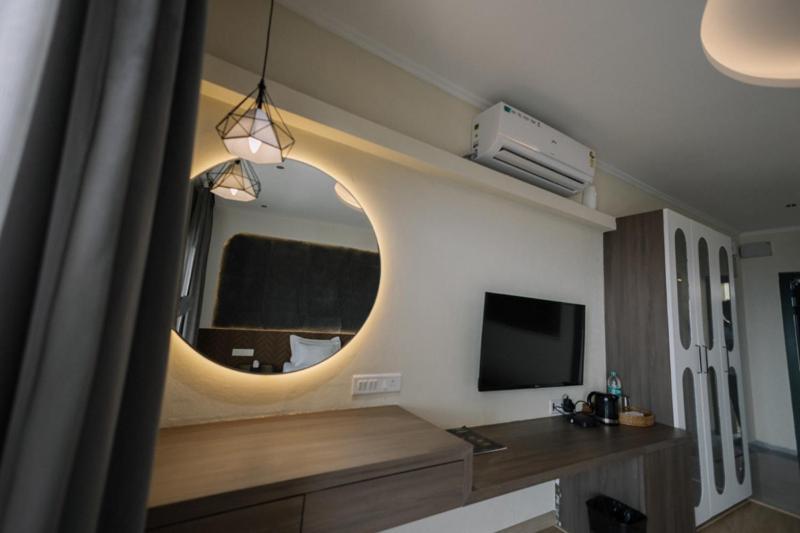 Wildernest Hilltop Resort Mangvadi Dış mekan fotoğraf